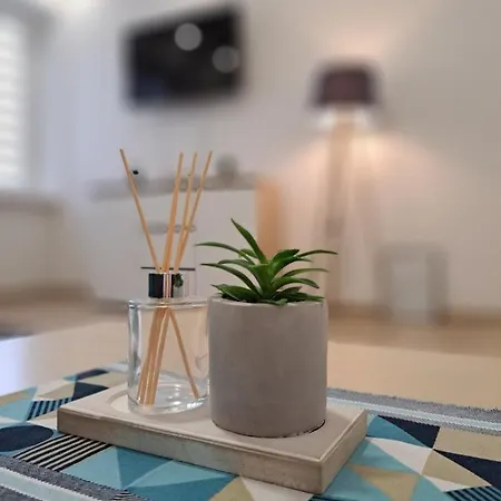 Andrea Apartment *
